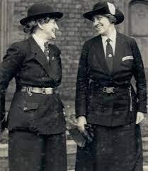 Ida Copeland (left) and Lady Baden-Powell in their Girl Guide uniforms